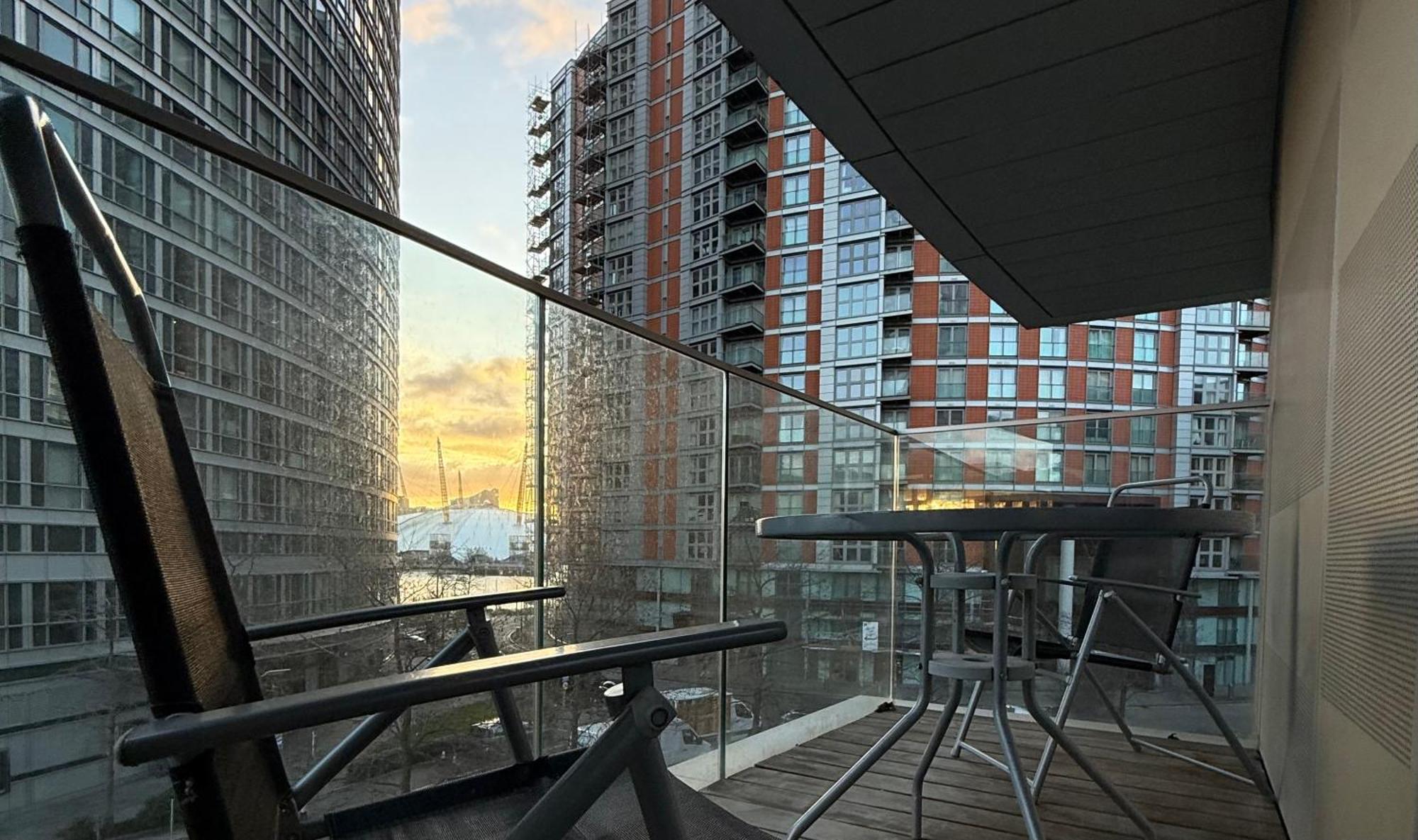 Luxury Modern 2 Bed Flat With Balcony And City View - Canary Wharf City Center London Exterior foto