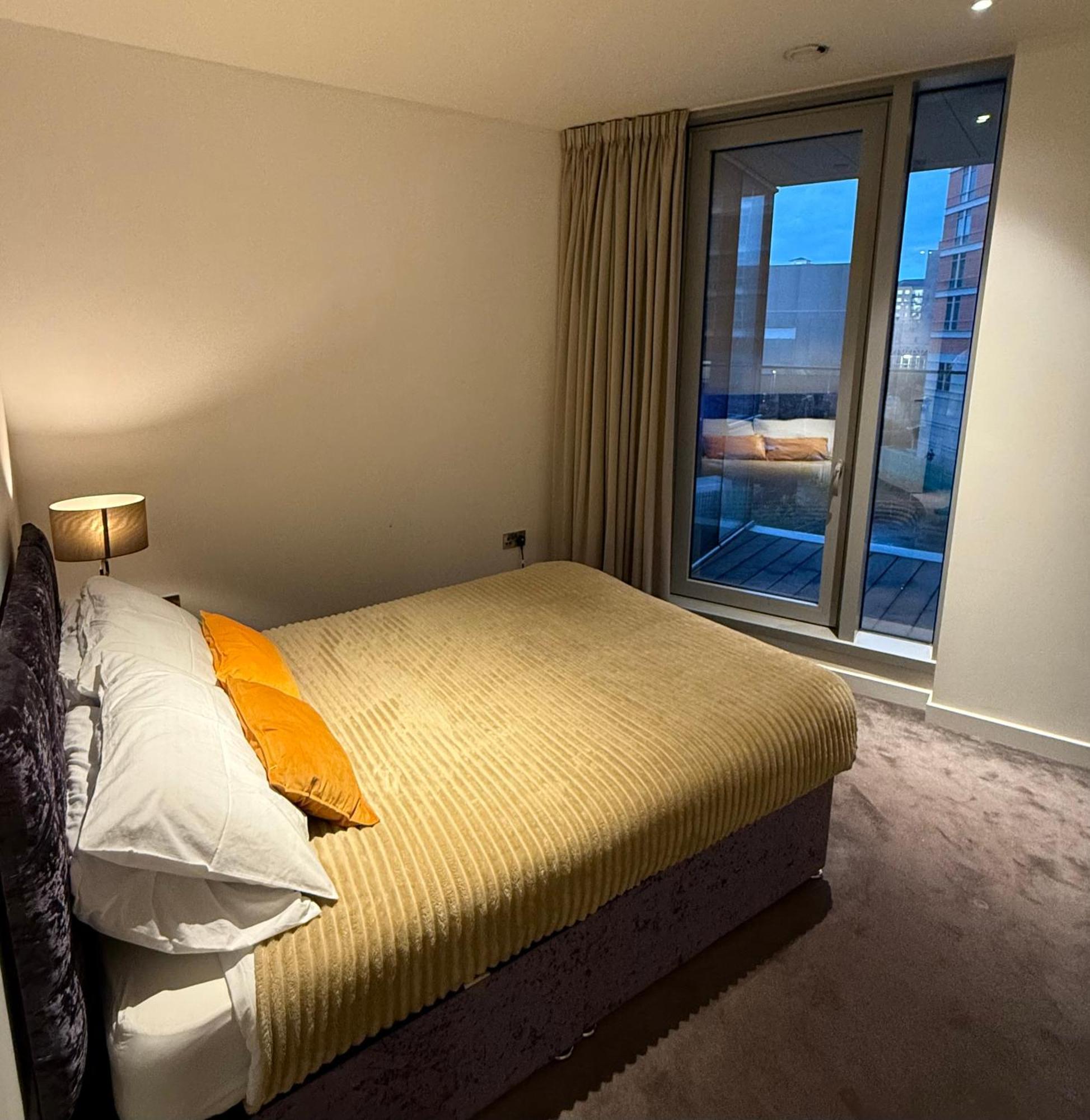 Luxury Modern 2 Bed Flat With Balcony And City View - Canary Wharf City Center London Exterior foto